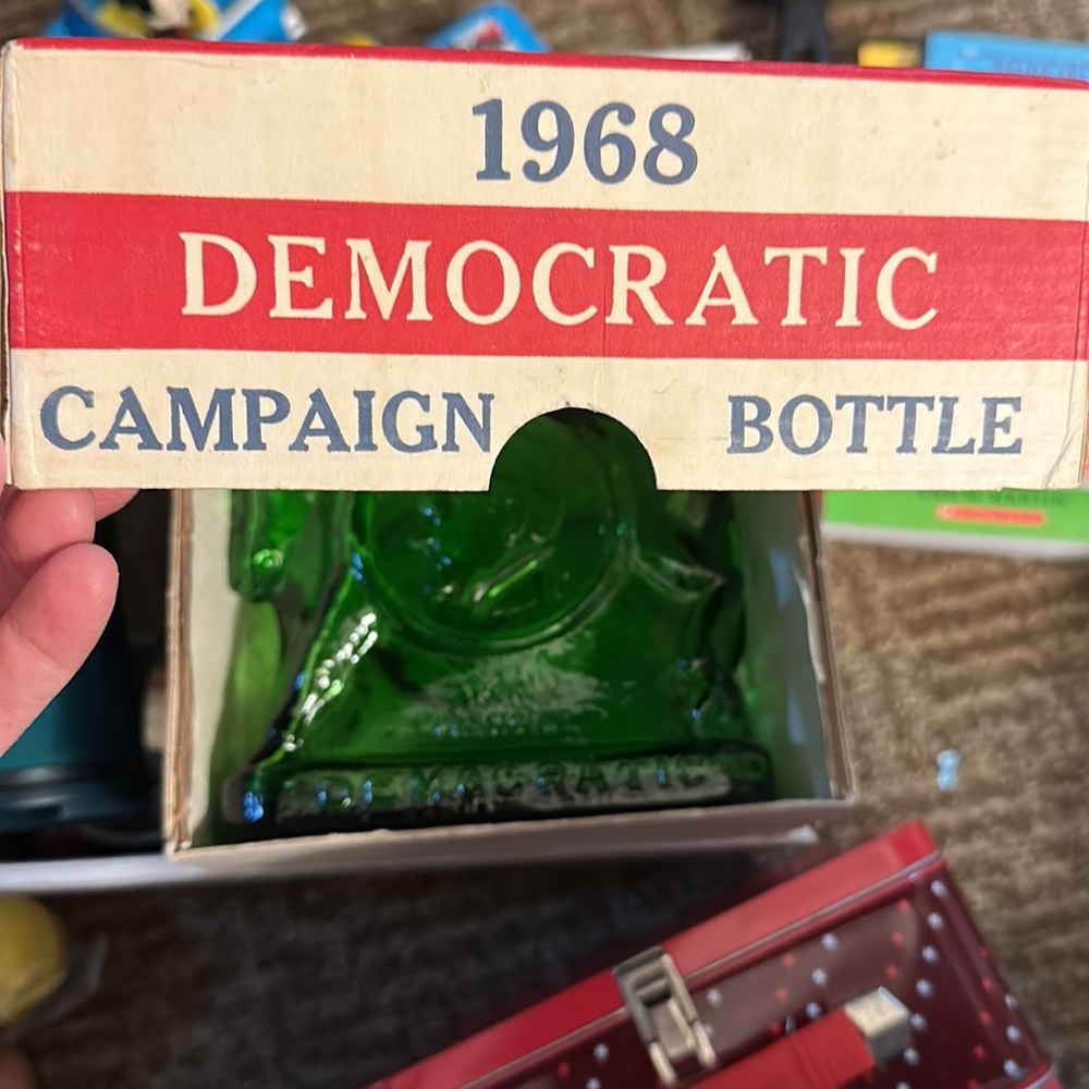 Collector bottle - Picture 3 of 3
